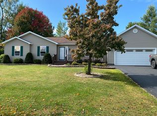 64 Brookview Dr, Waddington, NY 13694