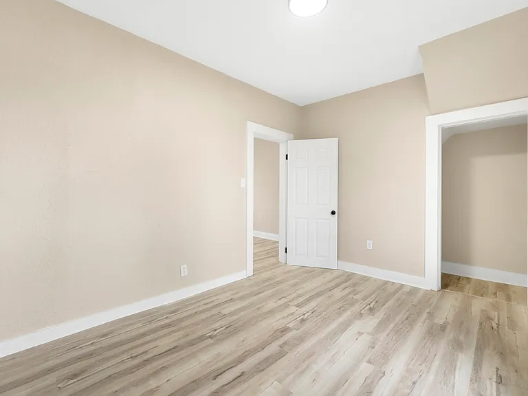 607 Kinsmoor Ave — Photo 9