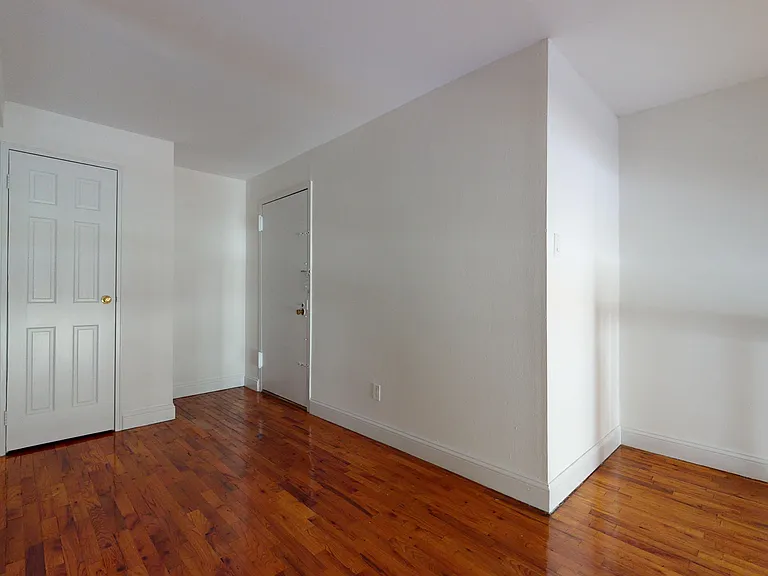 403 E 87th St #2D — Photo 6