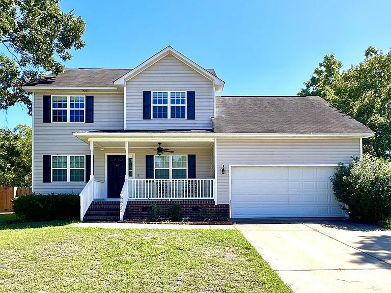 4425 Scenic Pines Dr — Photo 1