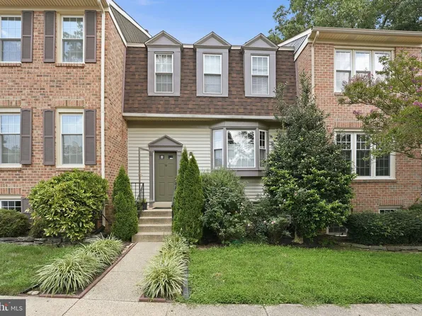 7702 Jewelweed Ct, Springfield, VA 22152