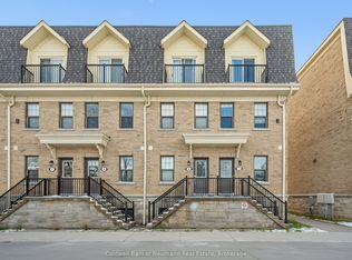 803 Gordon St #9, Guelph, ON N1G 1Y8