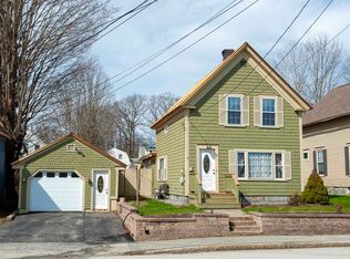 38 Central St, Hillsboro, NH 03244