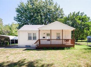 5301 Willow Ave, Raytown, MO 64133