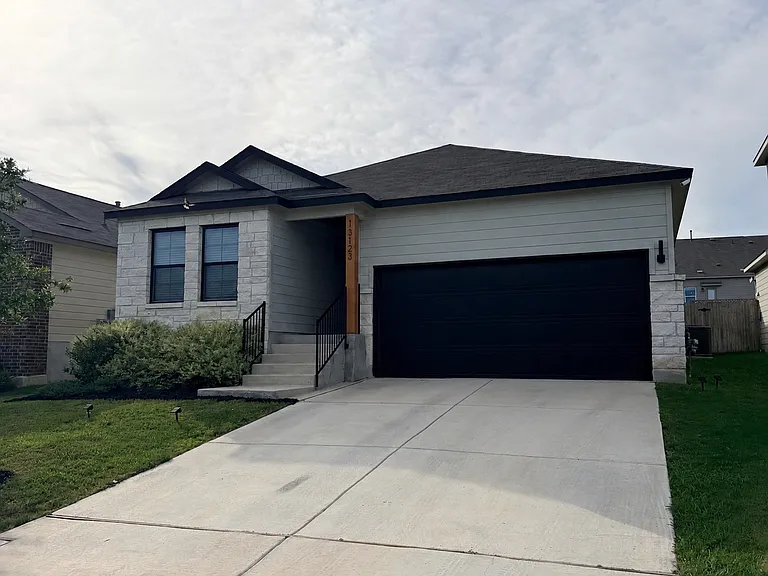 13123 Bay Point Way — Photo 3