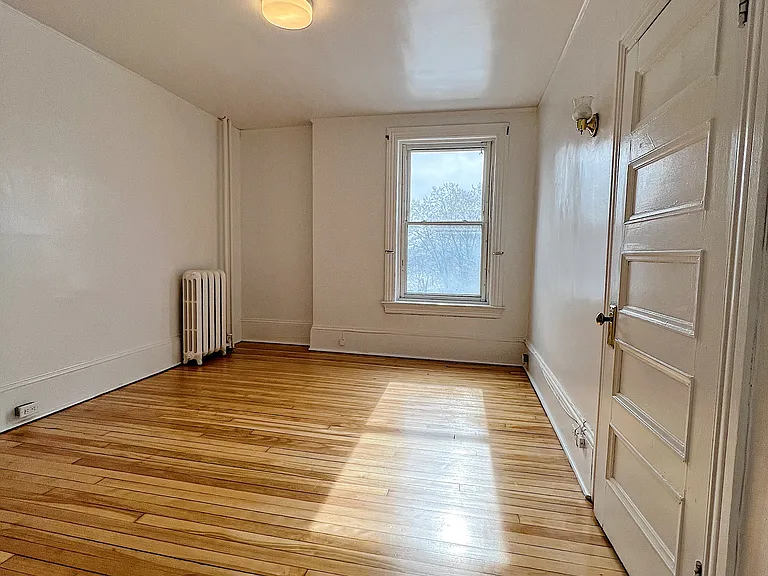 191 McLeod St #2/3 — Photo 16