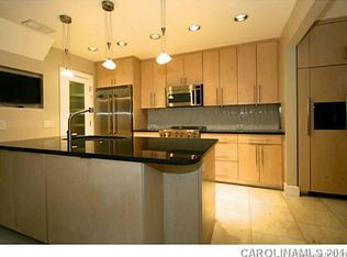 303 Settlers Ln, Charlotte, NC 28202