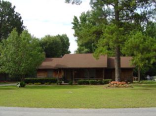 2200 Treetop Ln, Sumter, SC 29154