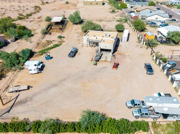 21804 W LAURA Street, Wittmann, AZ 85361