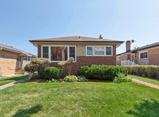 8041 Hamlin Ave, Skokie, IL 60076