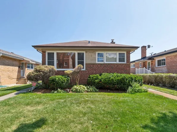 8041 Hamlin Ave, Skokie, IL 60076