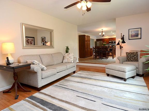 3rd image of 42 Fairmount Dr
