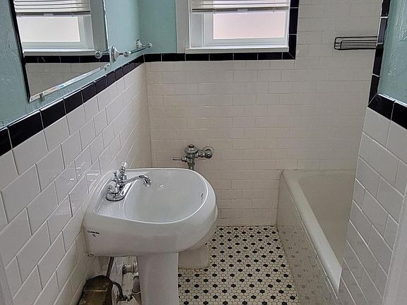 5th image of 1234 N Washington St APT 205