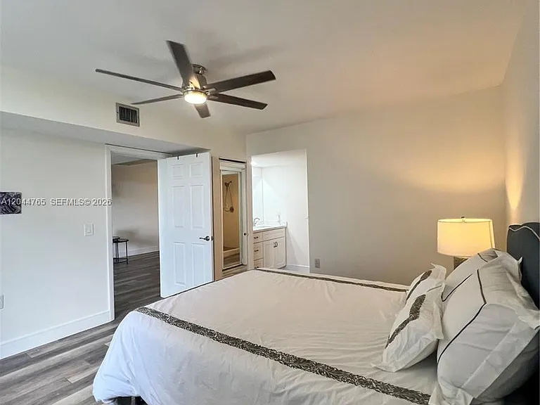 1705 Whitehall Dr #403 — Photo 23