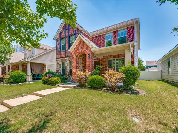 920 King George Ln, Aubrey, TX 76227
