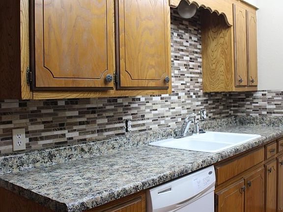 3rd image of 608 Belmonte Ct