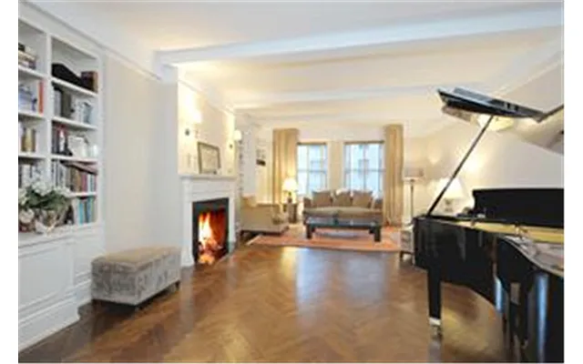 Sold by Douglas Elliman | media 21