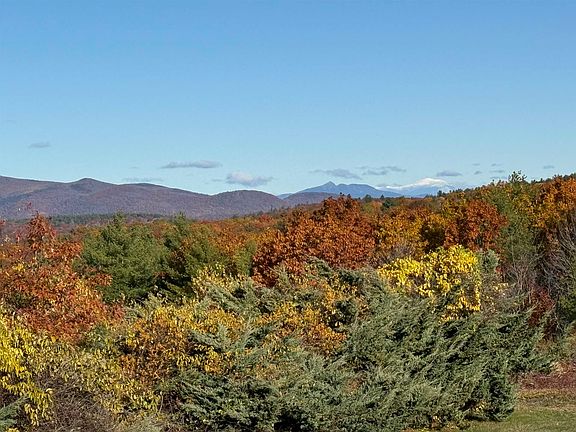 3rd image of 36 Blueberry Hill Road