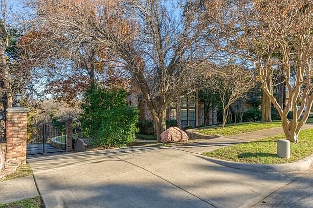 1st image of 836 Hickory Knob Cir