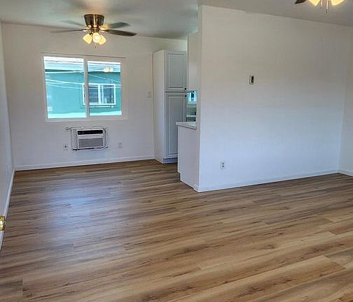4th image of 4419 Rosebud Ln APT G