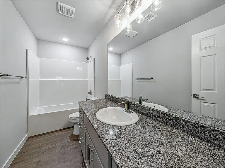 6507 NW Altus St — Photo 13