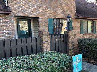 205 Abbey Ln, Greenwood, SC 29649