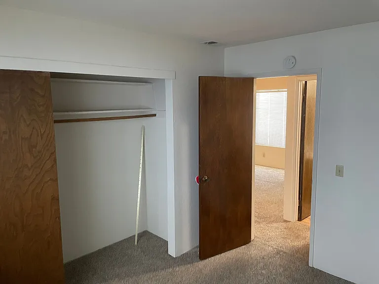 2421 I St — Photo 5