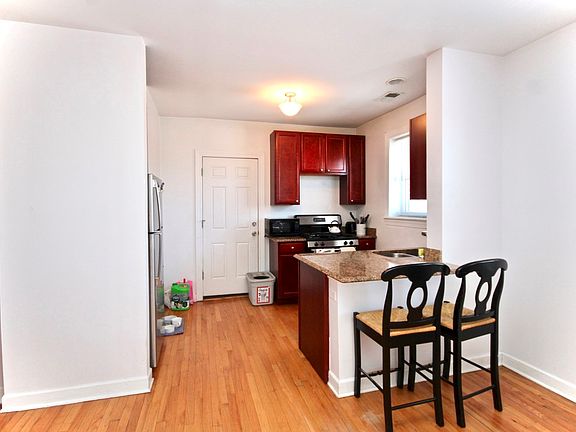 5th image of 5154 N Avers Ave #3