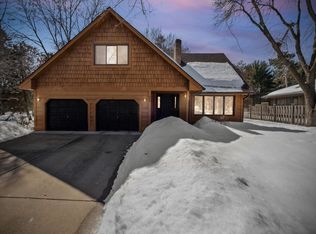 448 Carol Ln, Shoreview, MN 55126