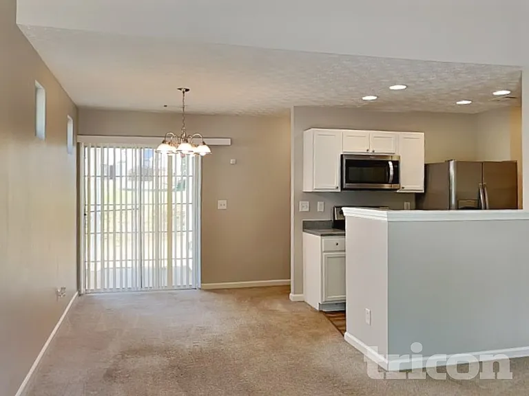 175 Meadowridge Dr — Photo 4