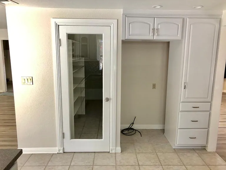 Goldenview Dr — Photo 10