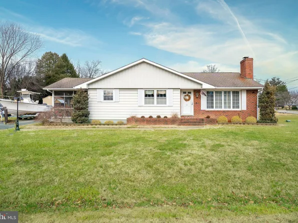 111 N Meadow Dr, Townsend, DE 19734