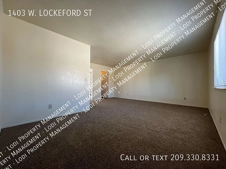 1403 W Lockeford St — Photo 26