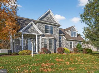 304 Cobblers Ct, Lititz, PA 17543