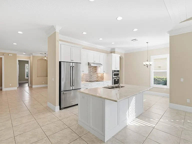 2030 Bridgepointe Cir #112 — Photo 6