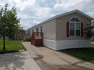 1st image of 59474 Hardy Ln