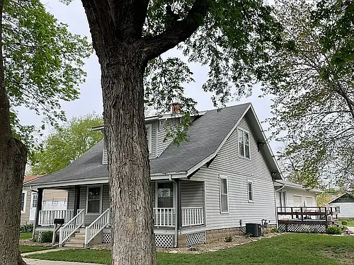 1010 Jackson St Photo 1