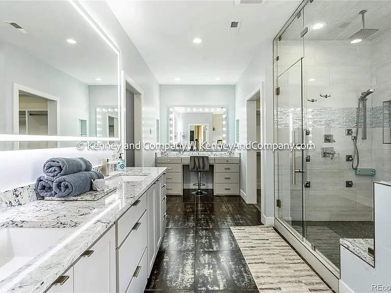 6438 Farthing Dr — Photo 22