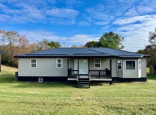 132 James St, Fairdale, WV 25839