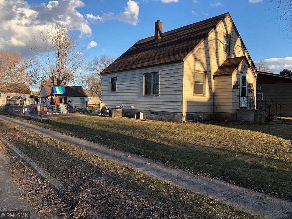 1st image of 101 2nd St S
