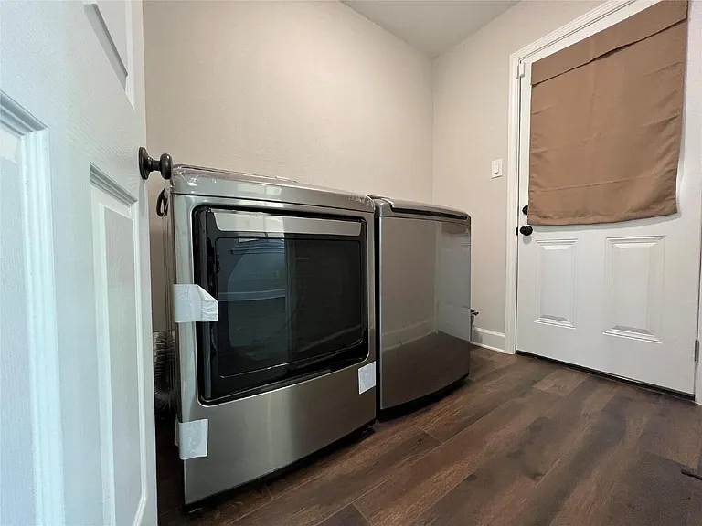 10903 Albury Dr — Photo 21