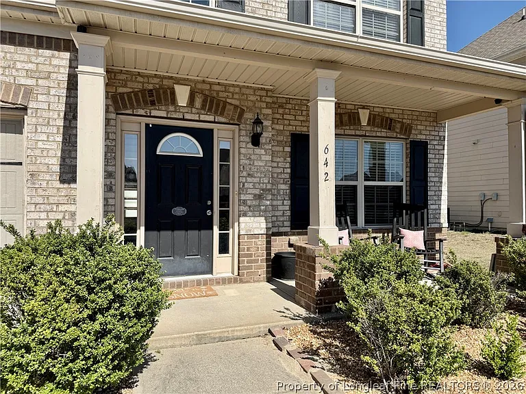 642 Regimental Dr — Photo 4