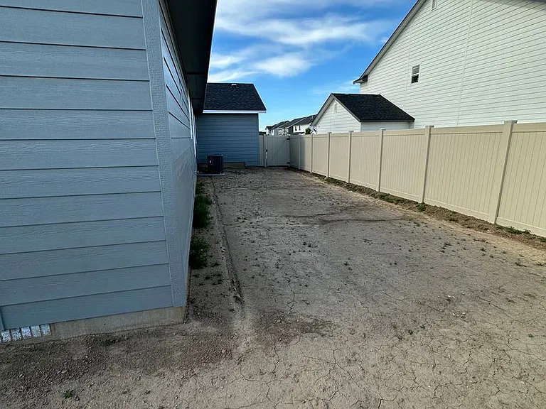 11320 W Teratai St — Photo 10