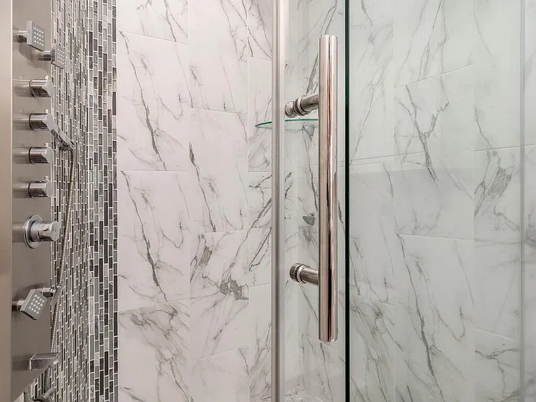 1733 Carpenter St #D — Photo 24