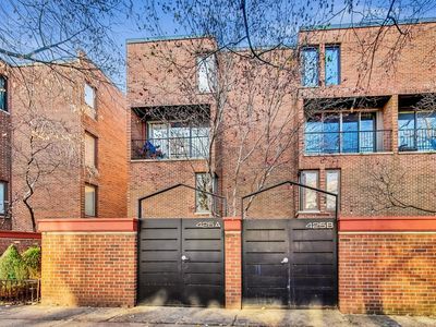 425 W Grant Pl APT A, Chicago, IL, 60614