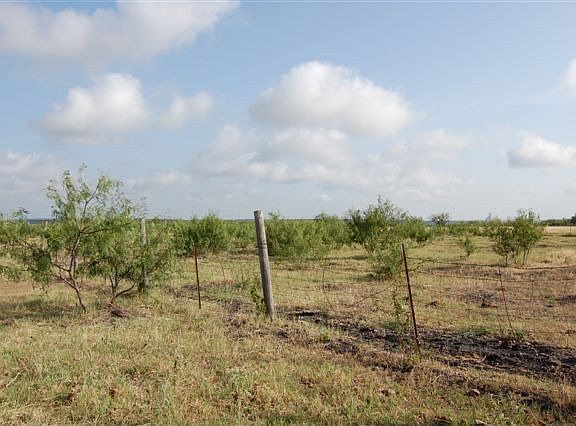 4th image of 5615 N Ih 35