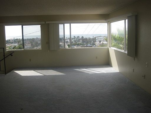 5th image of 4666 Narragansett Ave