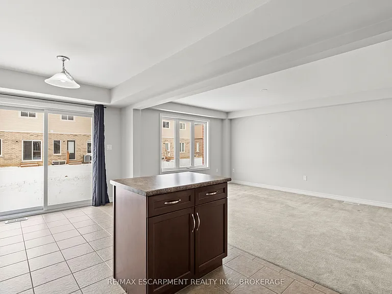 141 Winterberry Blvd #MAIN — Photo 13