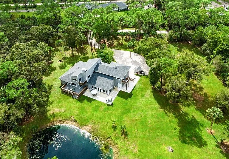 12151 Old Indiantown Rd — Photo 3