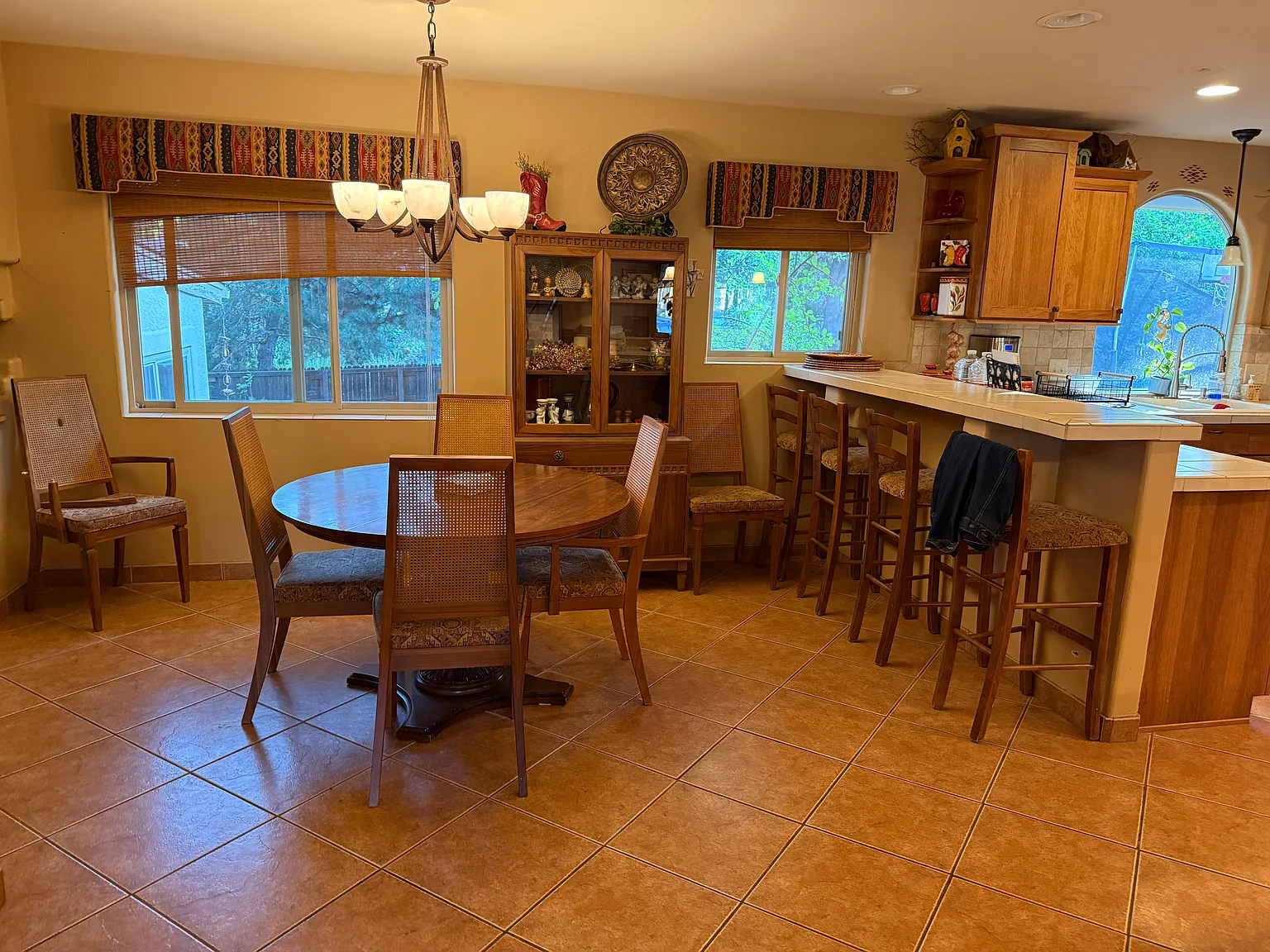 2 bed, 1959 sqft, $750 — Photo 3